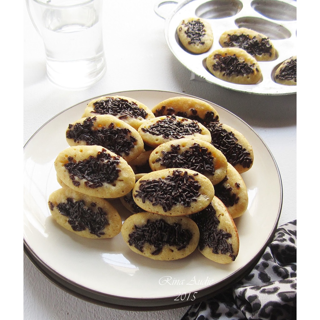 Hello - 1PC [CKCM-K-8L] Cetakan Kue Cubit MOTIF KERANG 8 LUBANG / Loyang Bolu Panggang Apem SERBAGUN