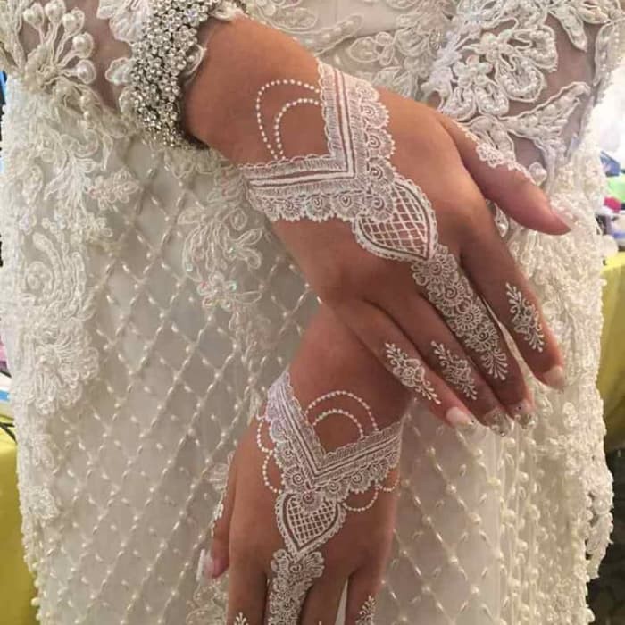 DISKON WHITE HENNA BODY PAINTING WATERPROOF/HENA PUTIH