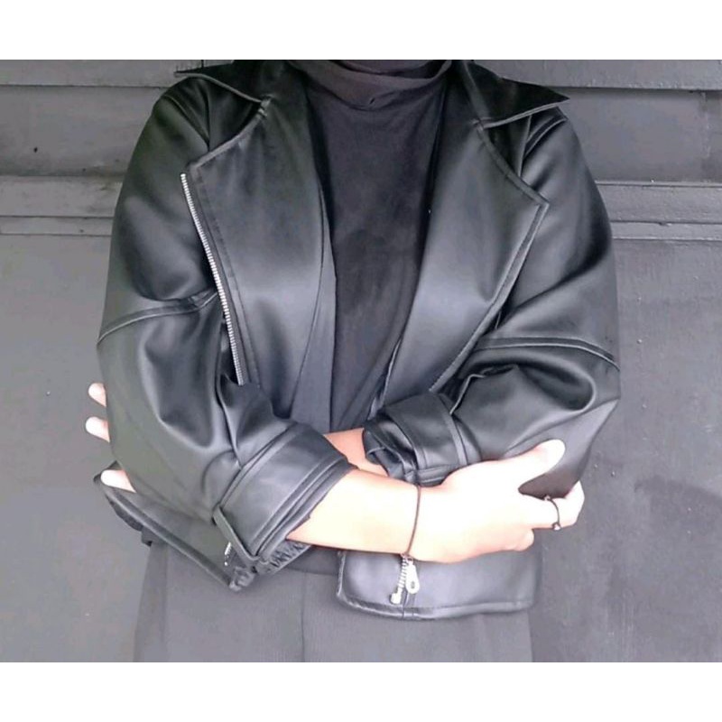 [BISA COD] Jaket Semi Kulit Wanita Crop Top Black Slimfit /Leather Premium