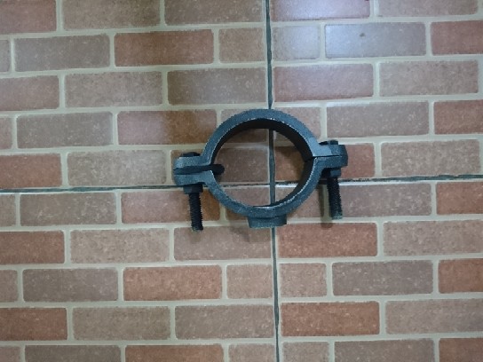 Klem Sadle Besi Hitam 3 X 3/4 G Brand / Black Clamp Saddle Sadle