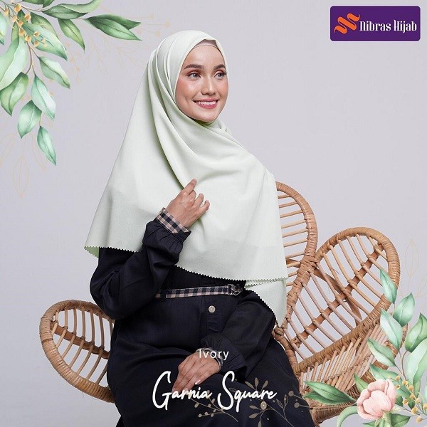 Garnia Square Nibras Hijab 17 Variasi Warna / Square Instan Jilbab Hijab Segiempat Segi Empat Polos-Ivory