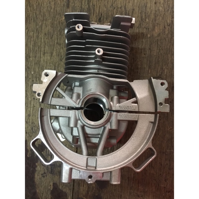 Crankcase / Blok mesin potong rumput 4 Tak Tagawa TGX 437