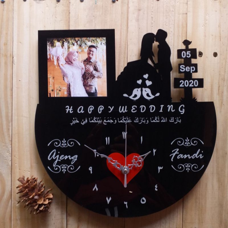 Jam Dinding Akrilik Kado Pernikahan Plus Foto Pengantin BONUS BOX KADO DAN PITA HADIAH