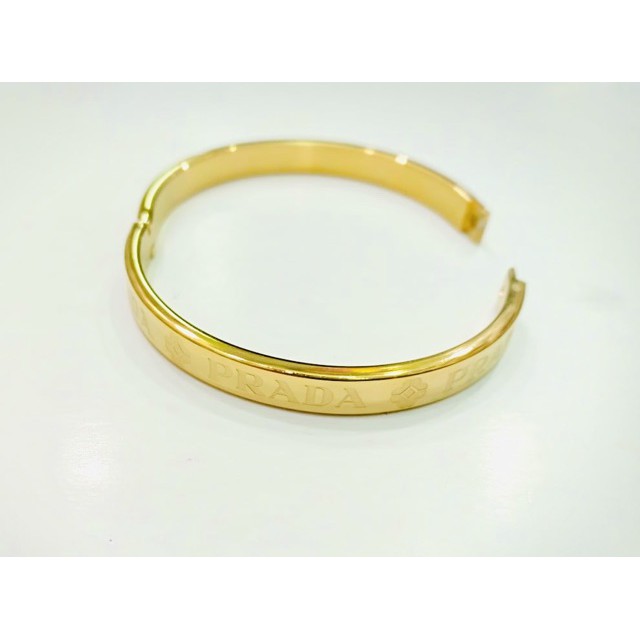 Gelang titanium / gelang PRADA- titanium/ gelang / gelang wanita