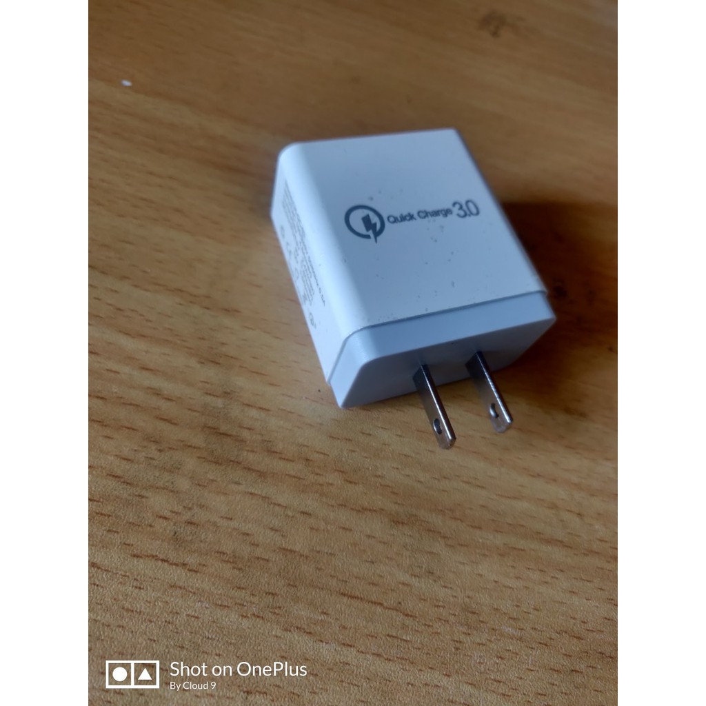 Charger 3 port USB QC 3.0 Fast Charging