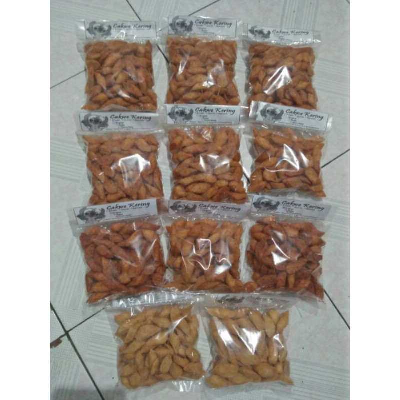 

Makanan ringan khas tasikmalaya Cakwe Kering_Caker