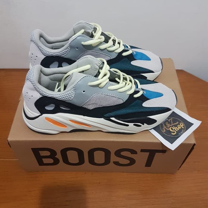 yeezy boost 700 original