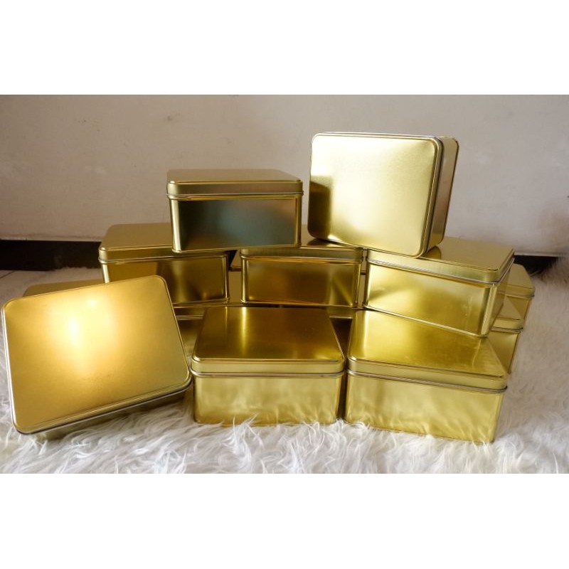 

Kaleng Kotak/ Tin Gold polos / Tin kotak / Box hampers /Kotak Kado/ Kaleng hampers