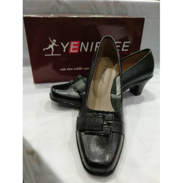 Sepatu wanita fantovel Yenifree