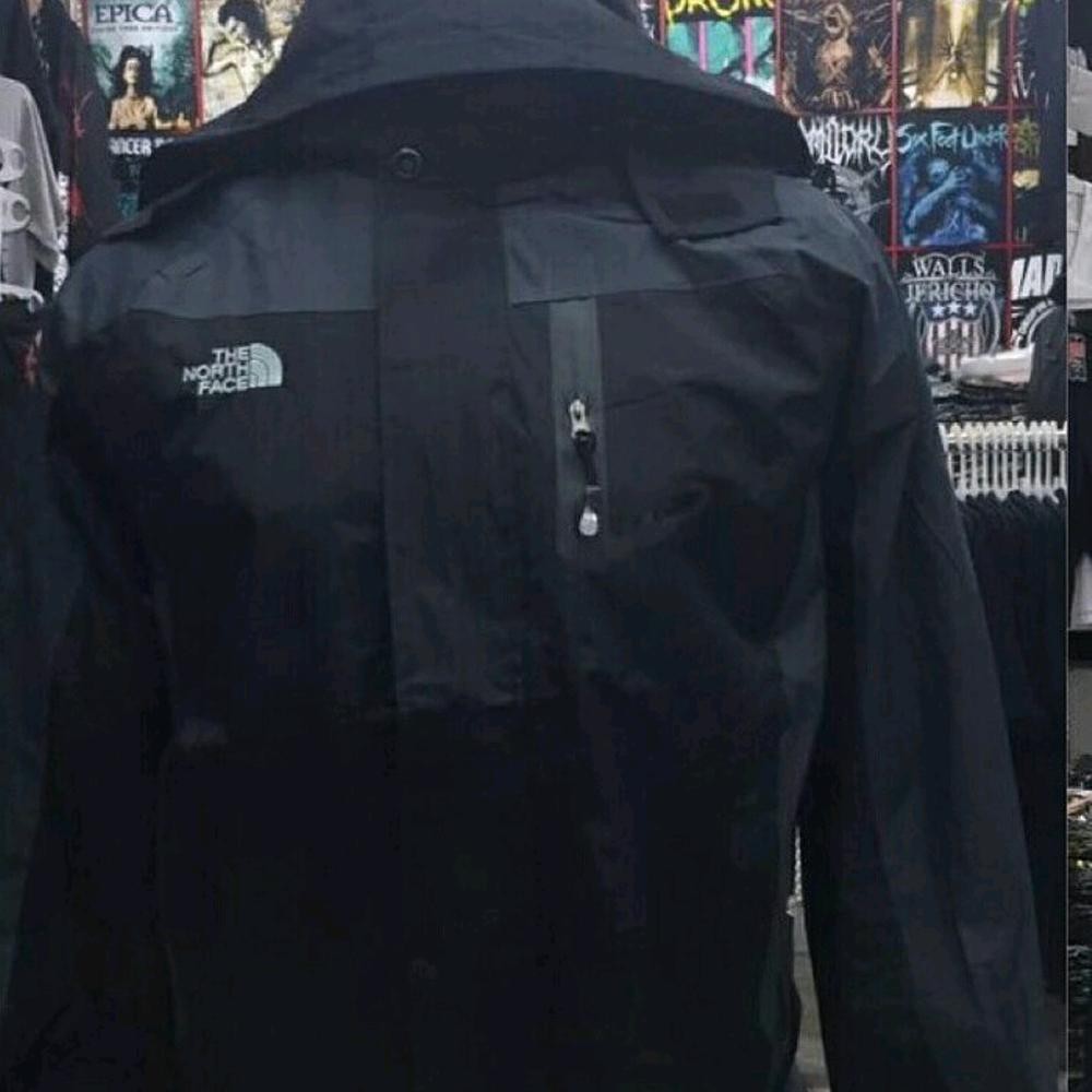 Jual JAKET GUNUNG IMPORT TNF SUMMIT SERIES 1629 WARNA HITAM Berkualitas