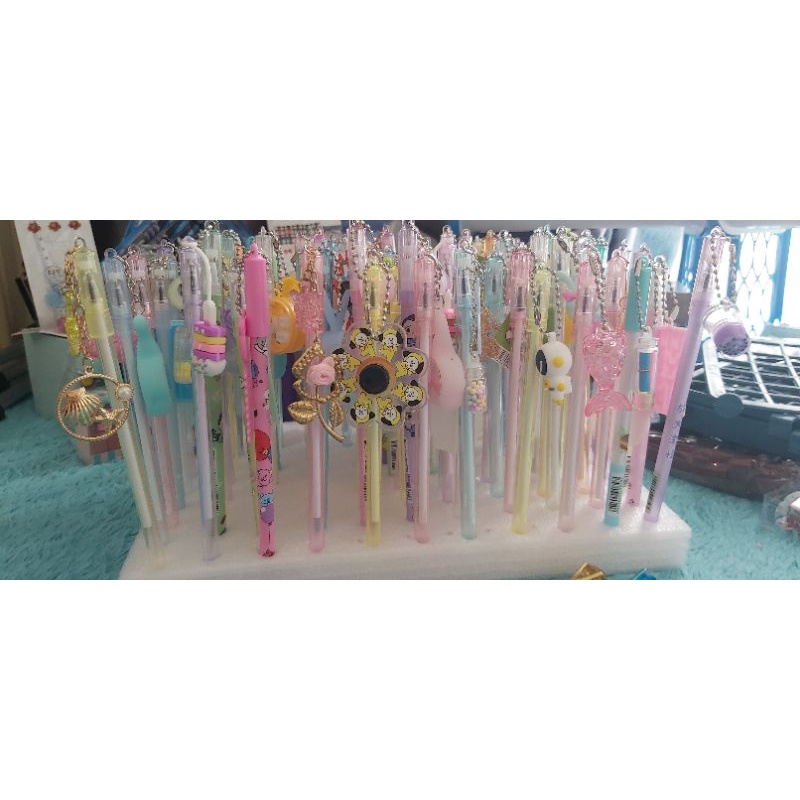 

pen gantung unik lucu