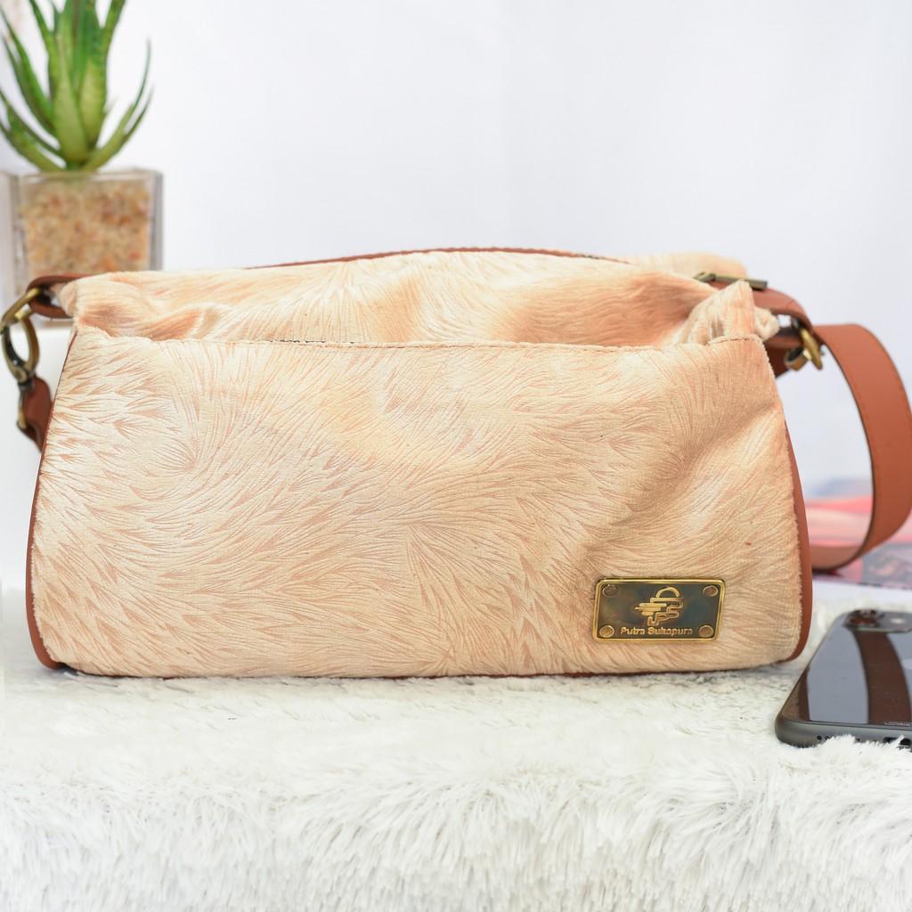 Tas Selempang Wanita Fashion Sling Bag Premium