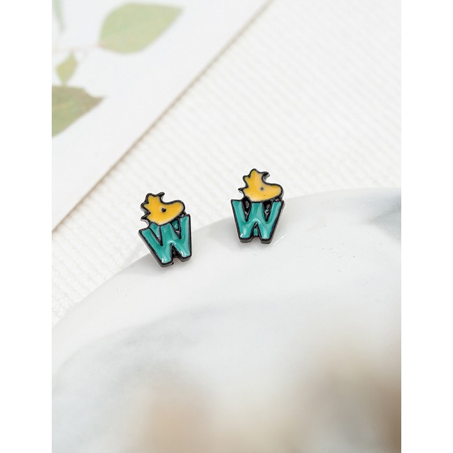 LRC Anting Tusuk Fashion Letter W Cartoon Star Earrings F59875