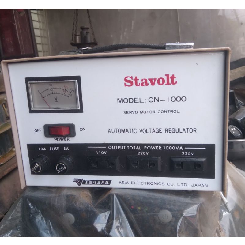 Stavol Automatic Voltage Regulator 1000Va Made in japan