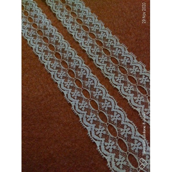 Renda Air Halus Putih Tulang Meteran