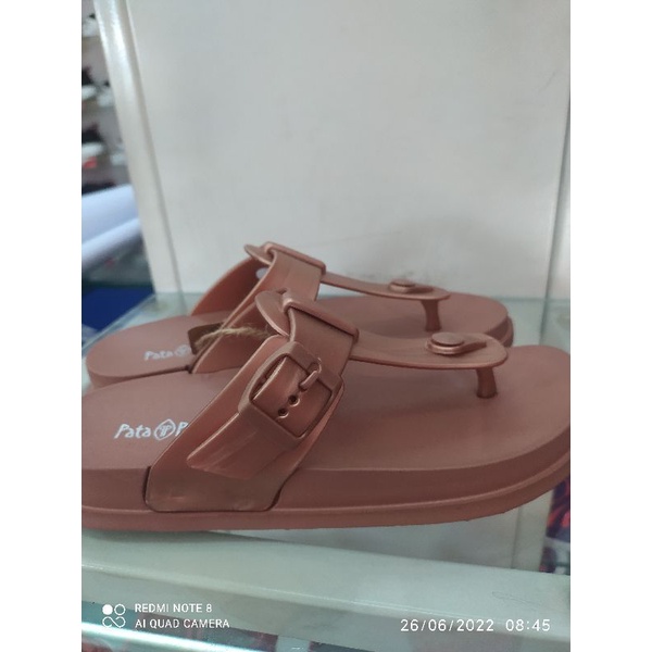 Bata Sandal Karet wanita