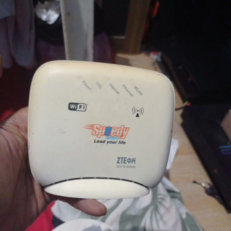 router zte zxv10 w300s
