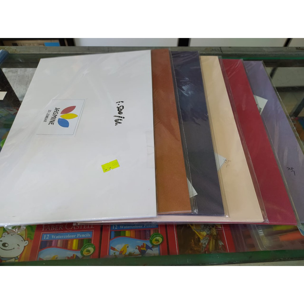

Kertas Jasmine Aneka Warna / Kertas untuk paper flower, sertifikat, kartu nama, undangan dll.