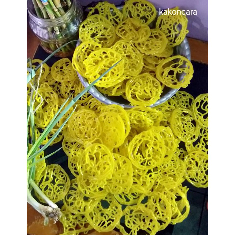 

Kerupuk Mie Kuning Mentah 1 Kg