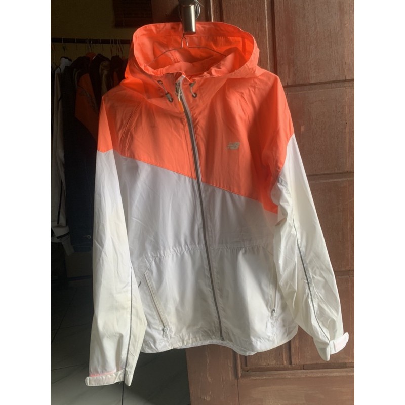 jaket NEW Balance