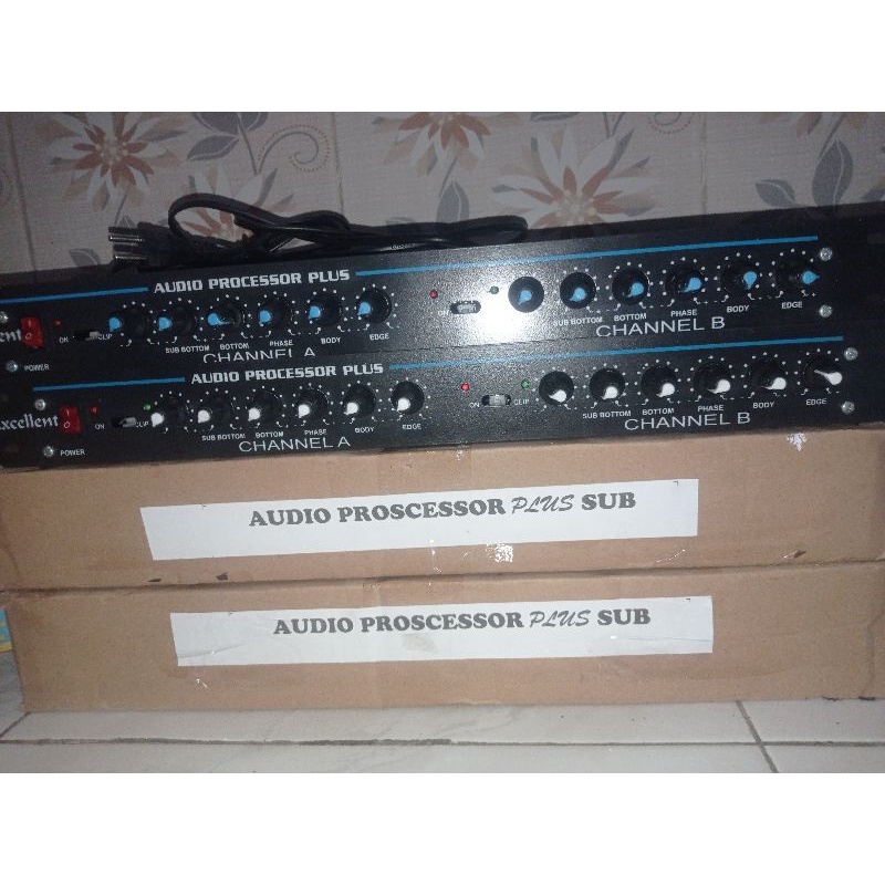 Audio Prosesor Subwoofer Komponen Excellent