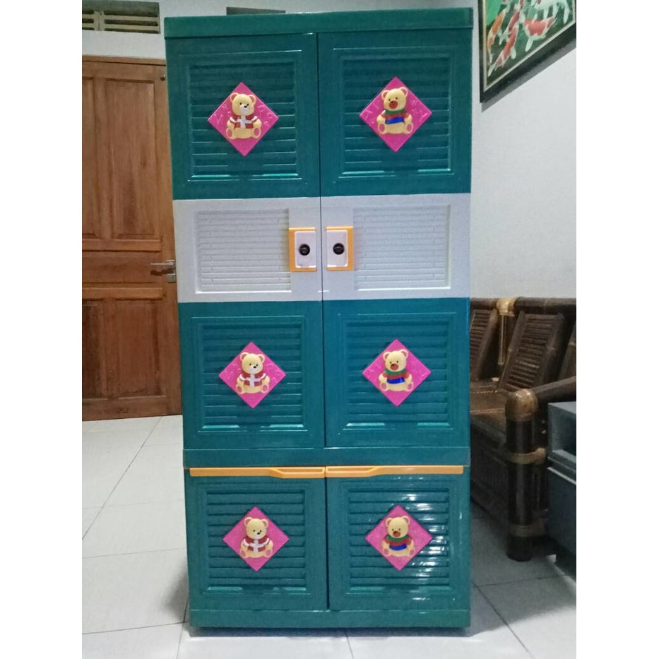 Lemari Plastik Gantung Club