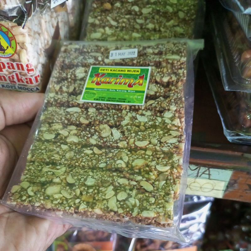 

camilan geti kacang wijen