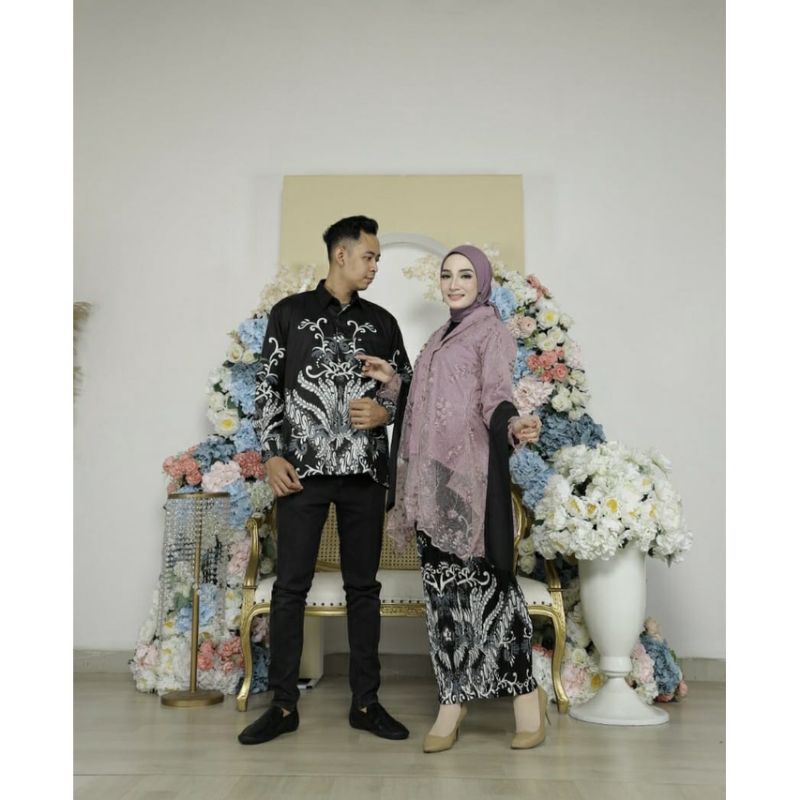 Set couple kebaya dengan batik pria//kebaya floy. tulle//couple kebaya