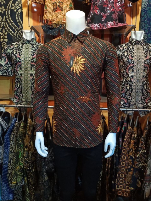 Kemeja Batik Pekalongan Slimfit