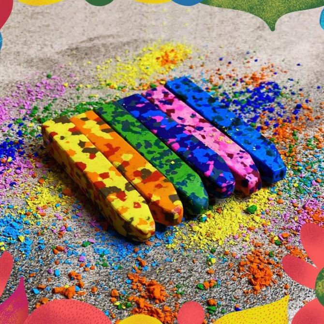 

Premium Product!!! Confetti Wax Crayons - Paling Dicari