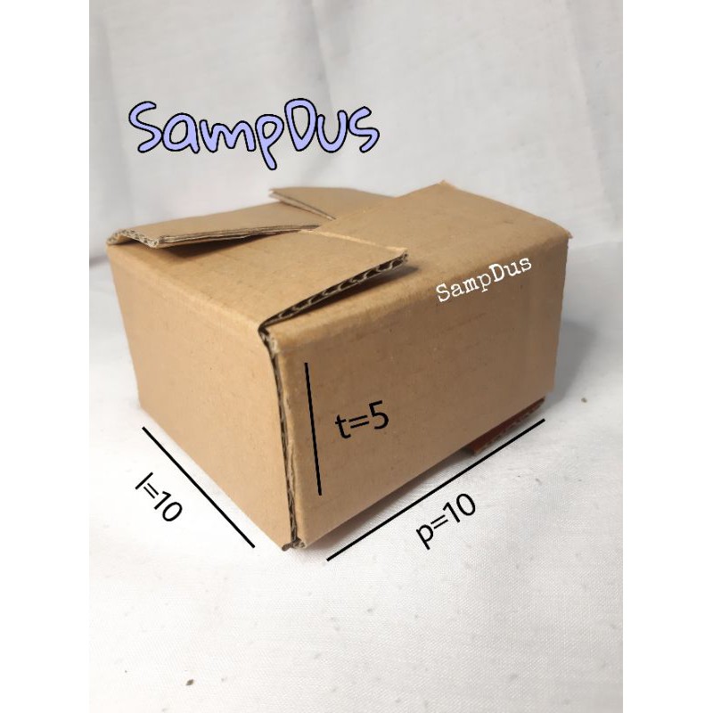 

kardus/box packing online Uk. 10×10×5 cm.