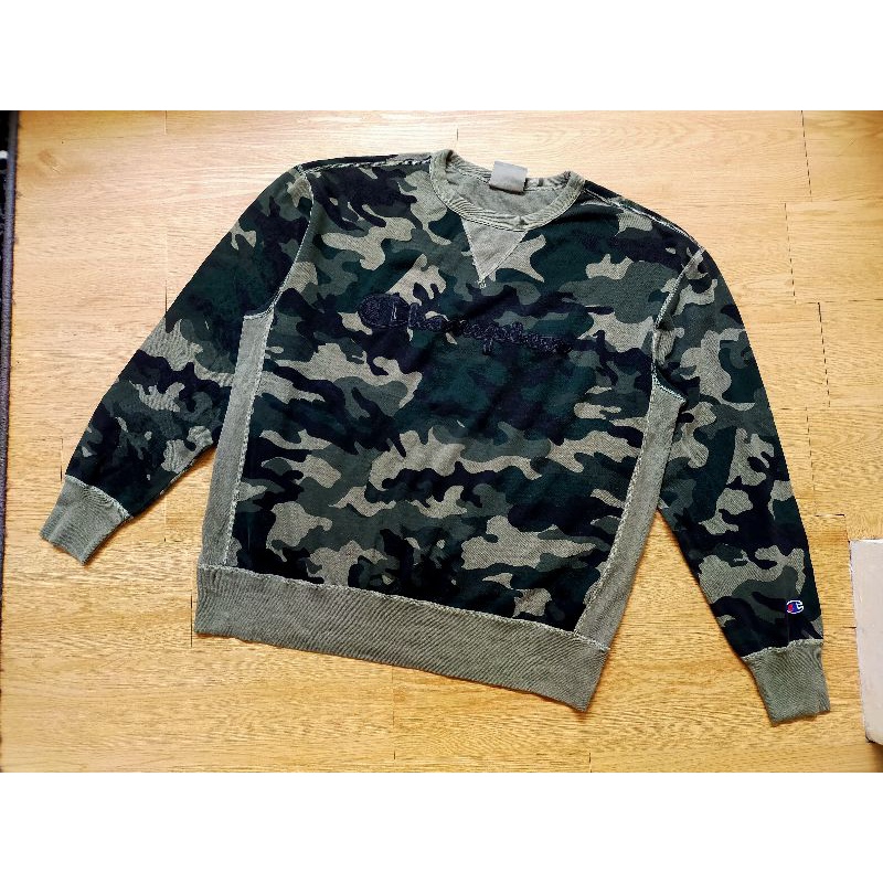 (CUCI GUDANG) Crewneck Jogger Champion original Camo flag Full tag