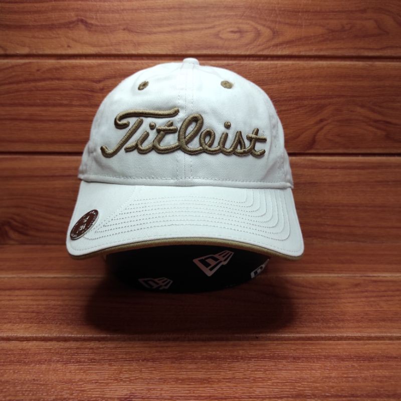 TOPI GOLF NEW ERA X TITLEIST SECOND