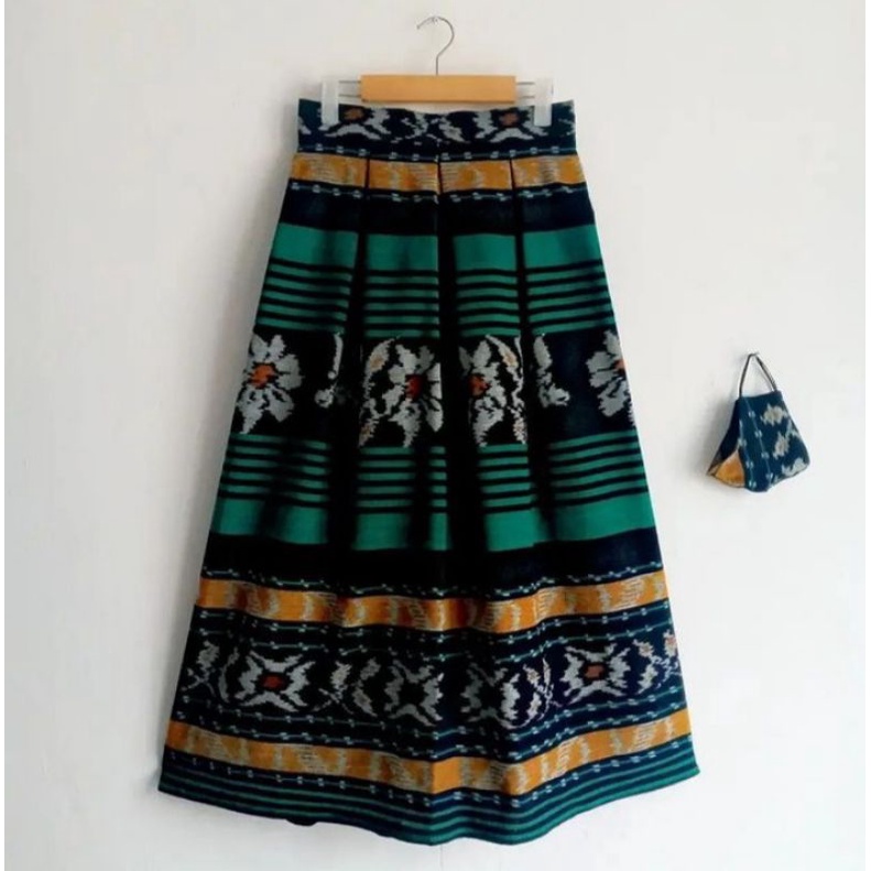 rok batik tenun etnik payung lebar panjang Troso Jepara