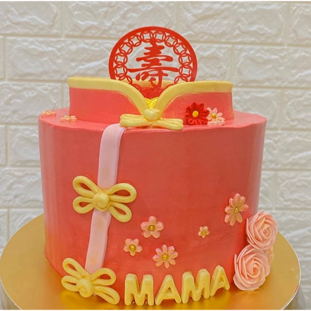 

Cake cheongsam / kue ulang tahun / kue tunangan