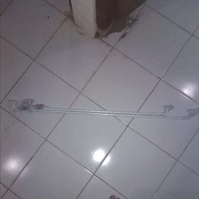 Jemuran Handuk Tempel Tembok 70cm Tebal Gantungan Serbaguna Warna Putih Serbaguna Warna Hitam