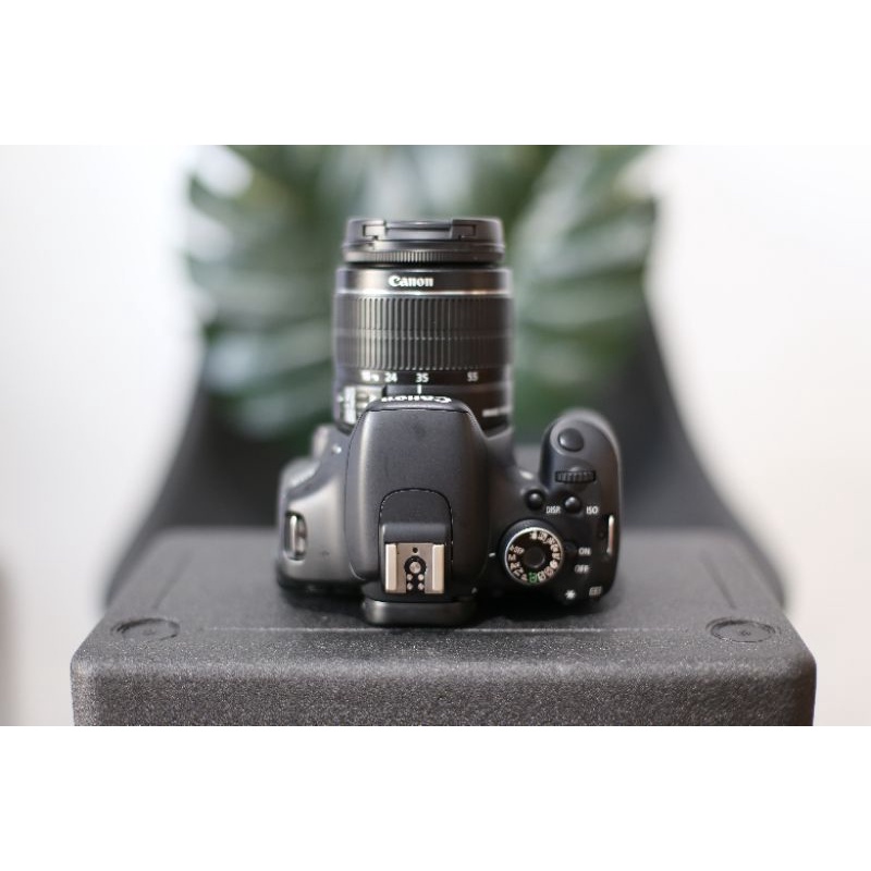 Canon eos 600d mulus layar lipat mulus bgt-5