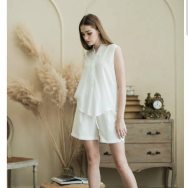 Maven Mike top white. Harga maven-id