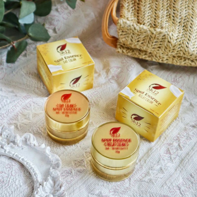 

SPOT ESSENCE CREAM SR12 / NIGHT CREAM / ATASI FLEK HITAM / MENCERAHKAN WAJAH / BPOM