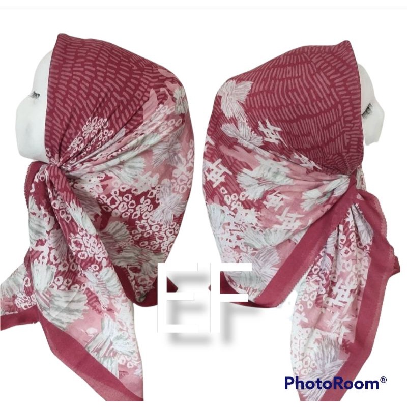 DEENAY KW HIJAB VOAL MOTIF BUNGA HAPSARI