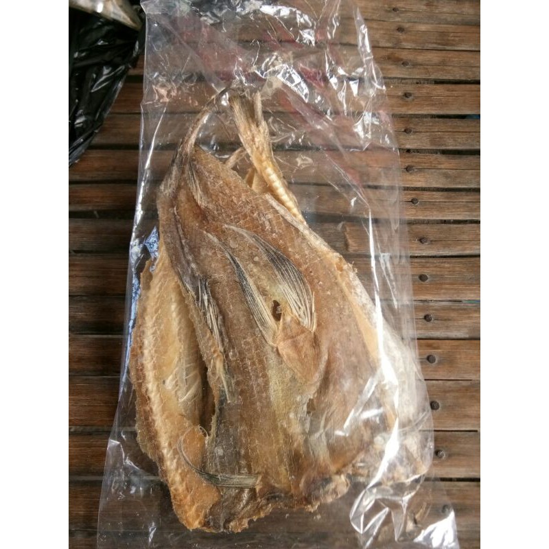 

ikan jambrong kering / 1 kg