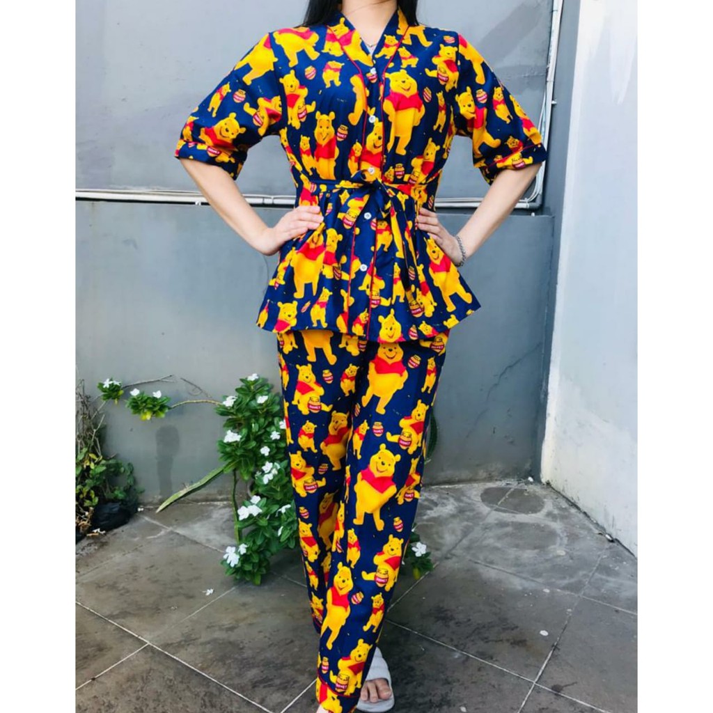 JNV Setelan Kimono CP Wanita Motif Karakter Kartun - Baju Tidur Kimono Lengan Pendek - Bahan Katun-Pooh Honey Navy