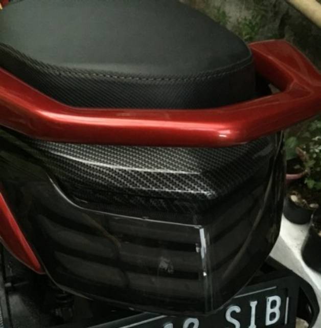 ducktail yamaha nmax n max nemo karbon tutup atas lampu belakang nmax karbon