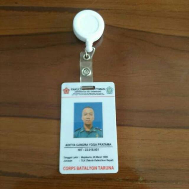 

Cetak ID CARD, KARTU PELAJAR, KARTU SANTRI, KARTU PARKIR, KARTU PEGAWAI