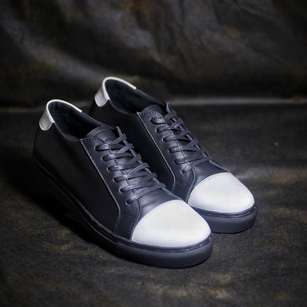 [KLAIM VOUCHERNYA] LEONOR SEPATU KULIT GREATA