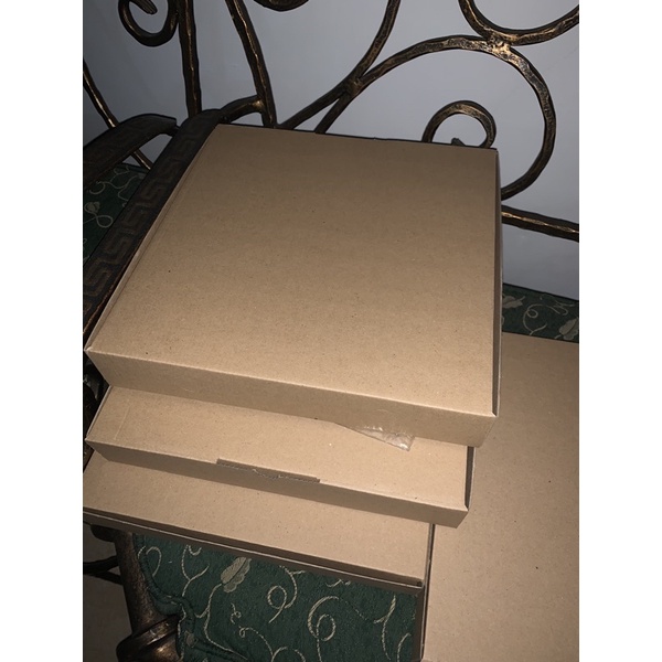 

KARDUS PACKING/BOX PIZZA POLOS 30 x 30 x 5 (10 PCS)