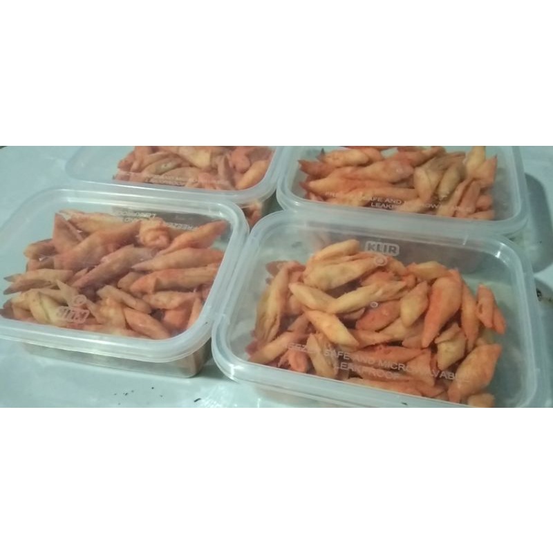 

cemilan kriuk balado gurih