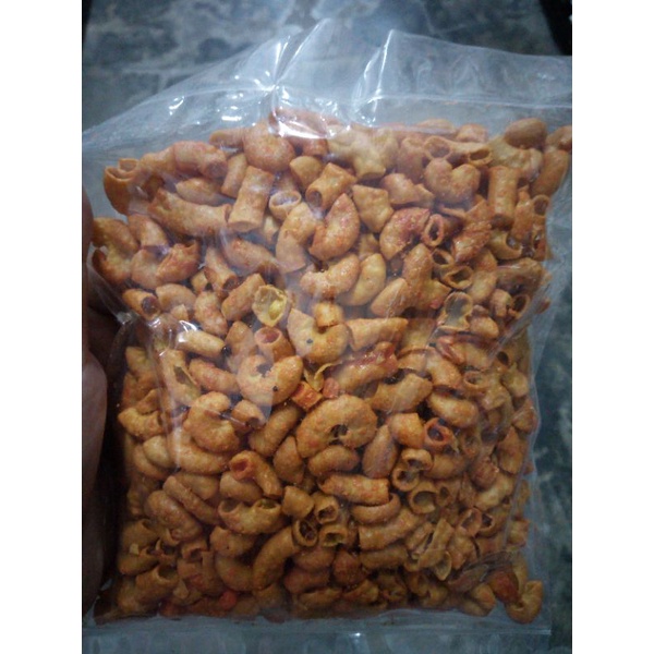 

Snack Makaroni Pedas
