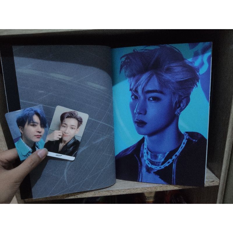 GOT7 Spinning Top Album Unsealed + PC Youngjae Bambam Sticker Poster