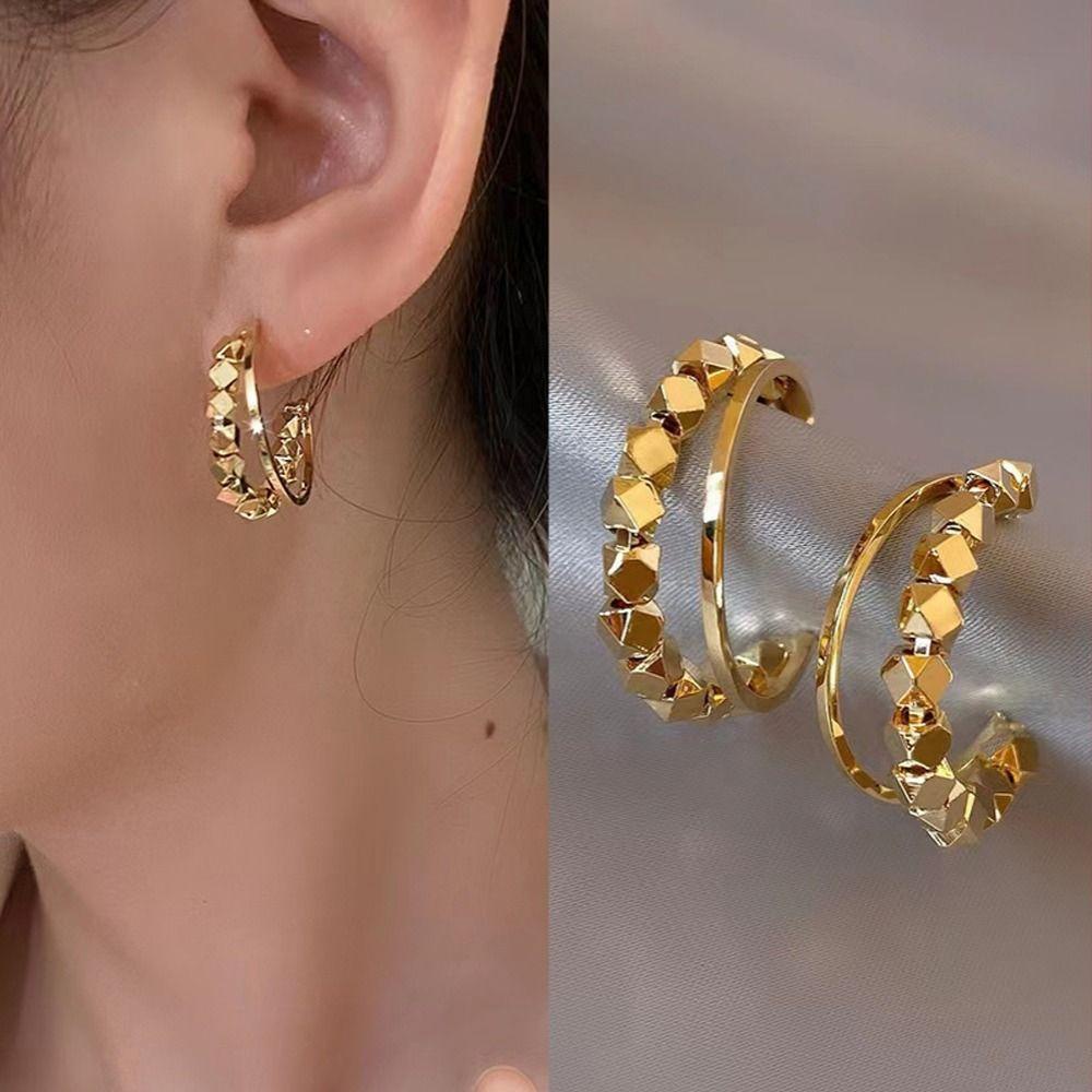 Mxbeauty Wanita Menjuntai Anting Elegan Gaya Vintage Mempelai Wanita Perhiasan Hadiah Anting Liontin Bentuk C Kubus Anting Hoop Alloy Fashion Hoop Earrings